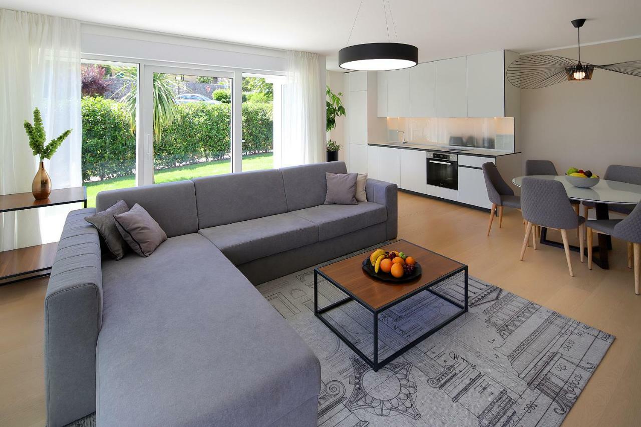 Designed With Swimming Pool Near The Apartmán *